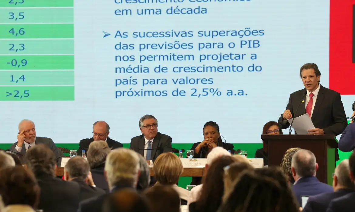 Inflação média do governo Lula será inferior a 4%, segundo ministro