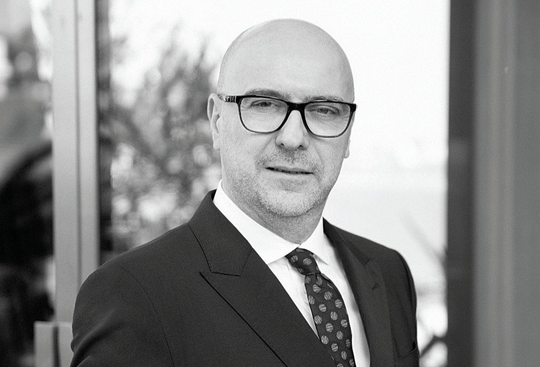 Entre família e legado: o olhar de Alfonso Dolce sobre o futuro da Dolce & Gabbana no Brasil