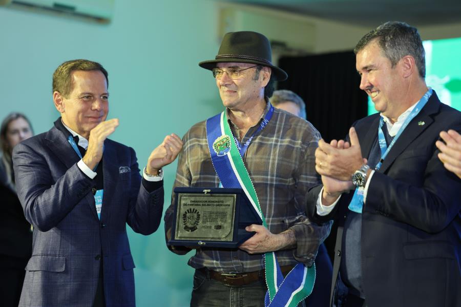 Almir Sater é nomeado Embaixador do Pantanal no Fórum LIDE COP30
