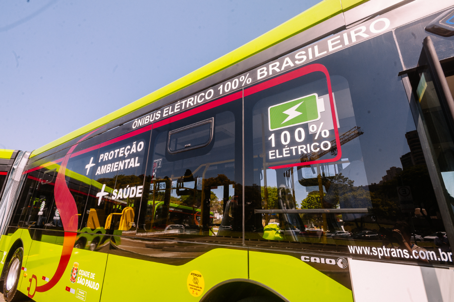 Falta de políticas públicas impede maior eletrificação das frotas de ônibus no Brasil