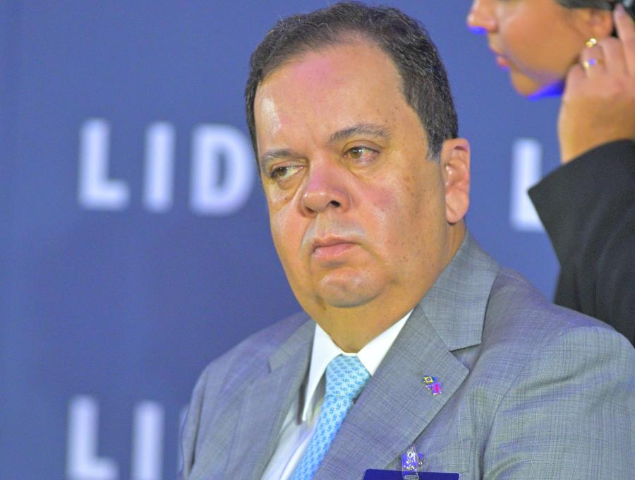 Elmar Nascimento cobra rede de gasodutos e coordenação do setor para garantir segurança energética