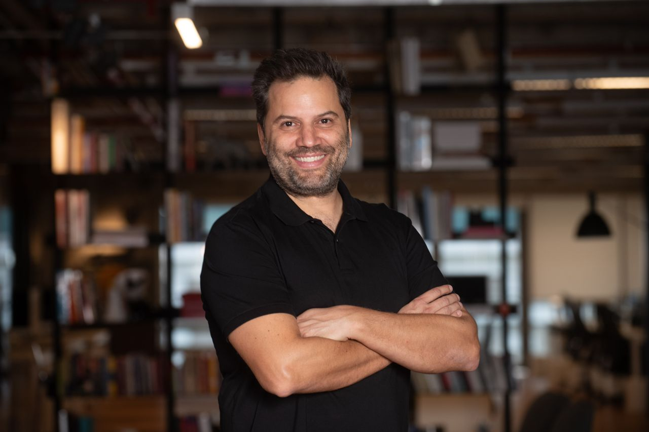 Vinícius Reis: 'A IA escala o talento, mas as grandes ideias continuam vindo do ser humano''