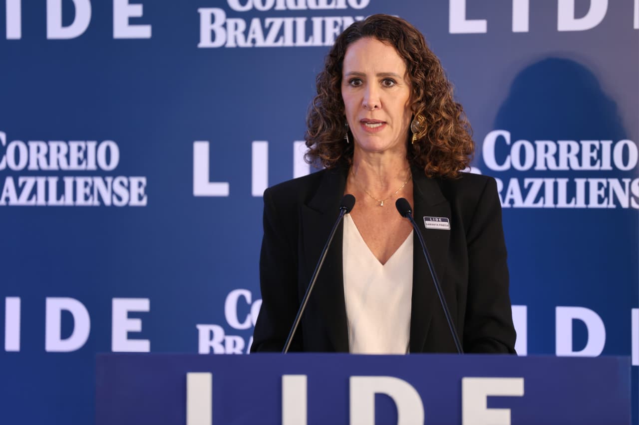 Advogada diz que política ambiental ignora pessoas e atribui ilegalmente desmatamento ao agronegócio