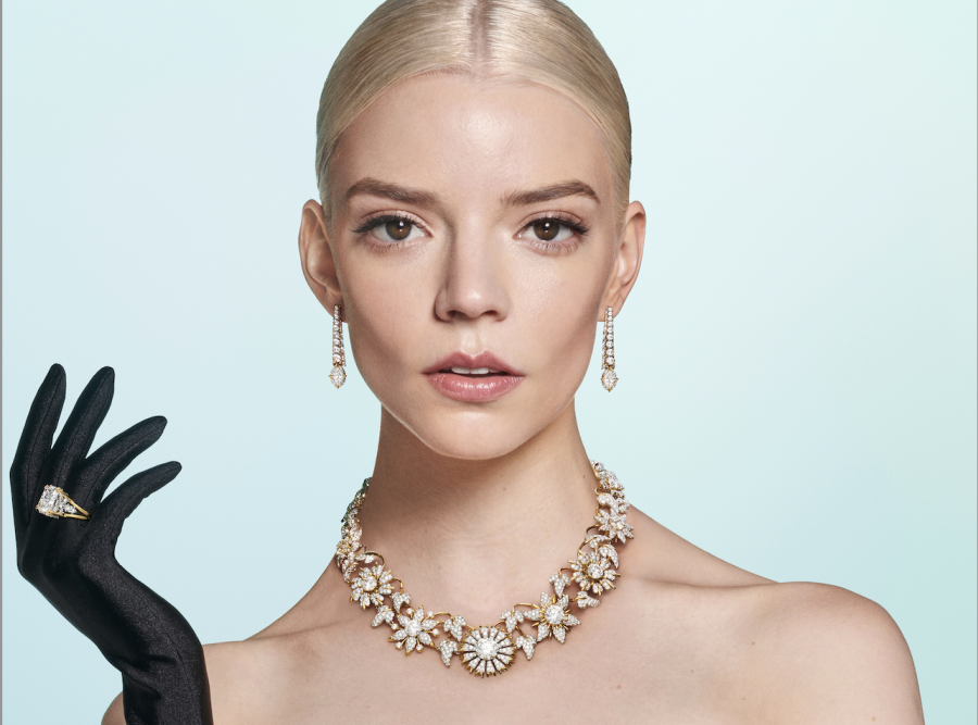 Tiffany Co. divulga nova campanha de alta joalheria com criações da Schlumberger by Tiffany usadas pela embaixadora da casa, Anya Taylor-Joy 