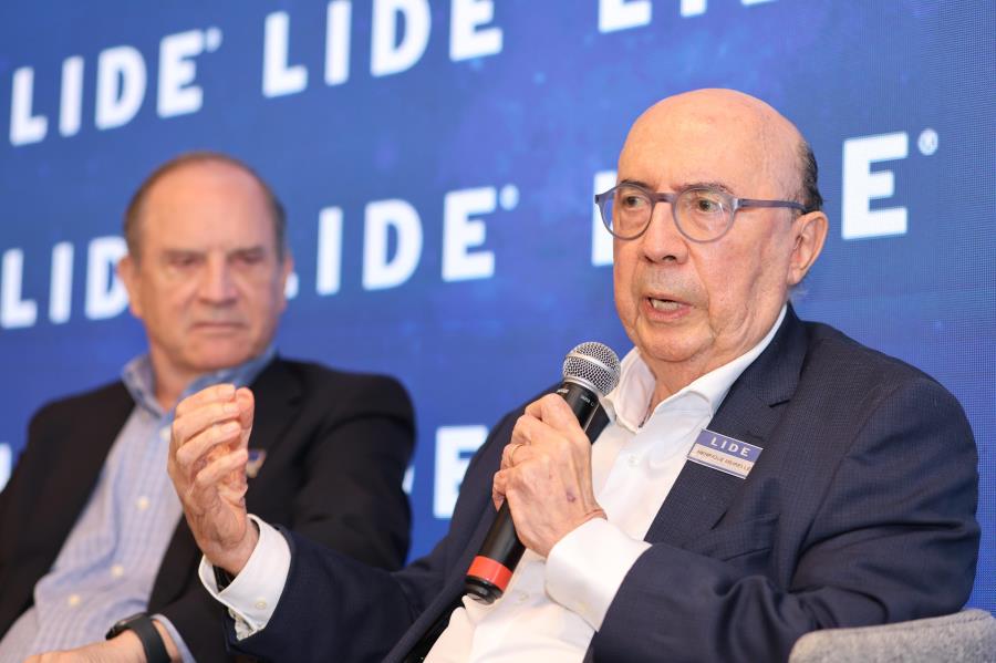 Meirelles diz que Brasil deve focar em ‘competitividade’ e faz alerta sobre eleições nos EUA