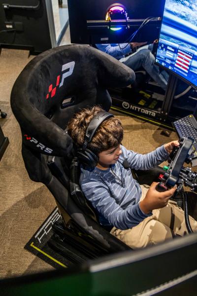 RR. Collabs reúne pais e filhos em experiência exclusiva de pilotagem em São Paulo