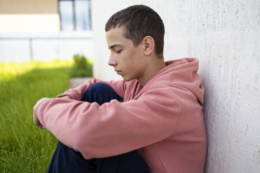 Percepção de insegurança afeta saúde mental e cognição de adolescentes