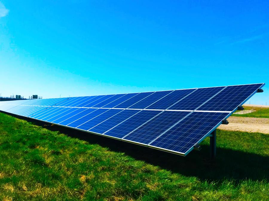 Energia solar nas residências ultrapassa R$ 56 bilhões de investimentos privados no País, diz ABSOLAR 