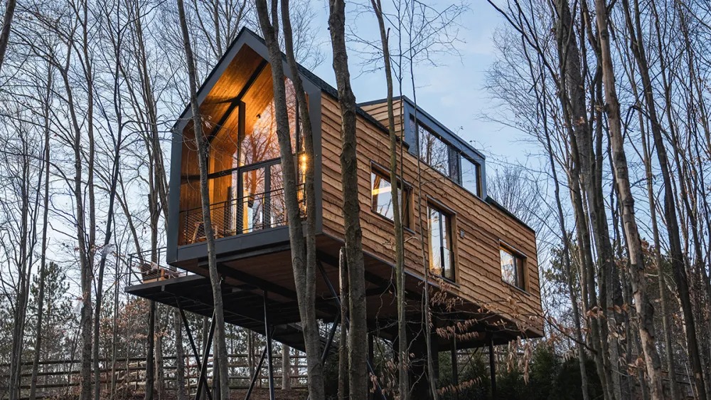 Estas luxuosas novas casas na árvore em Nova York oferecem vistas deslumbrantes de Catskills