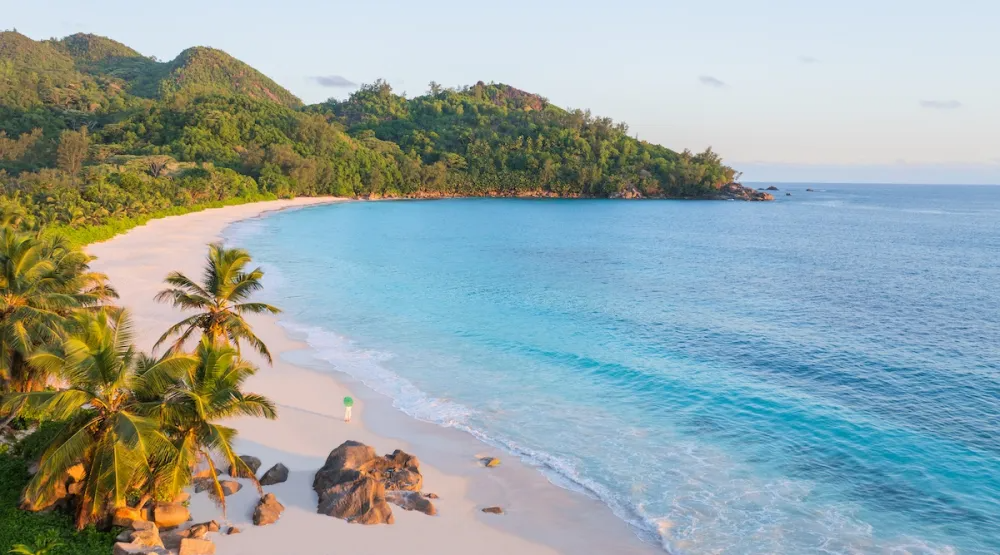 Como as Seychelles estão cortejando os viajantes mais ricos do mundo