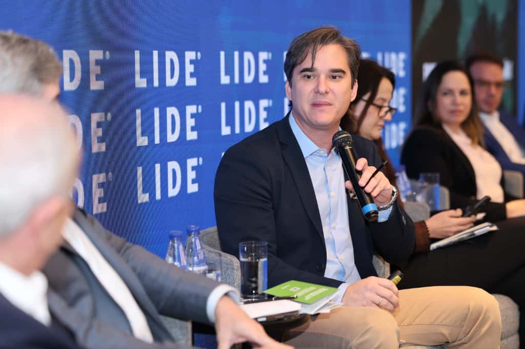 Agro expõe colapso financeiro e cobra reação do governo após tarifaço e crise de crédito