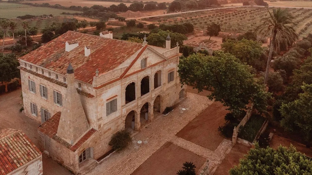 Eclipse solar em Menorca vira experiência de luxo para poucos