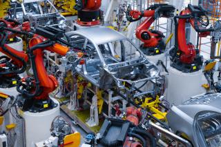 assembly-line-production-new-car-automated-welding-car-body-production-line-robotic-arm-car-production-line-is-working