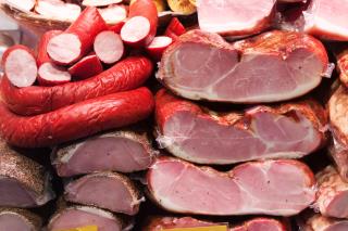 meat-sausages-market