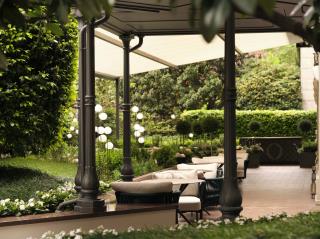 HotelPrincipediSavoia-VerandaGarden-ViewoftheVerandaGarden-DorchesterCollection