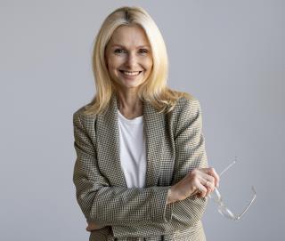 close-up-company-employee-smiling