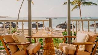 soho-beach-house-canouan-bedroom-balcony