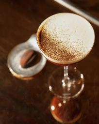 Le-Meurice-Margot-Combat-Cocktail-Club-Espresso-Martini-by-Mickaël A. Bandassak